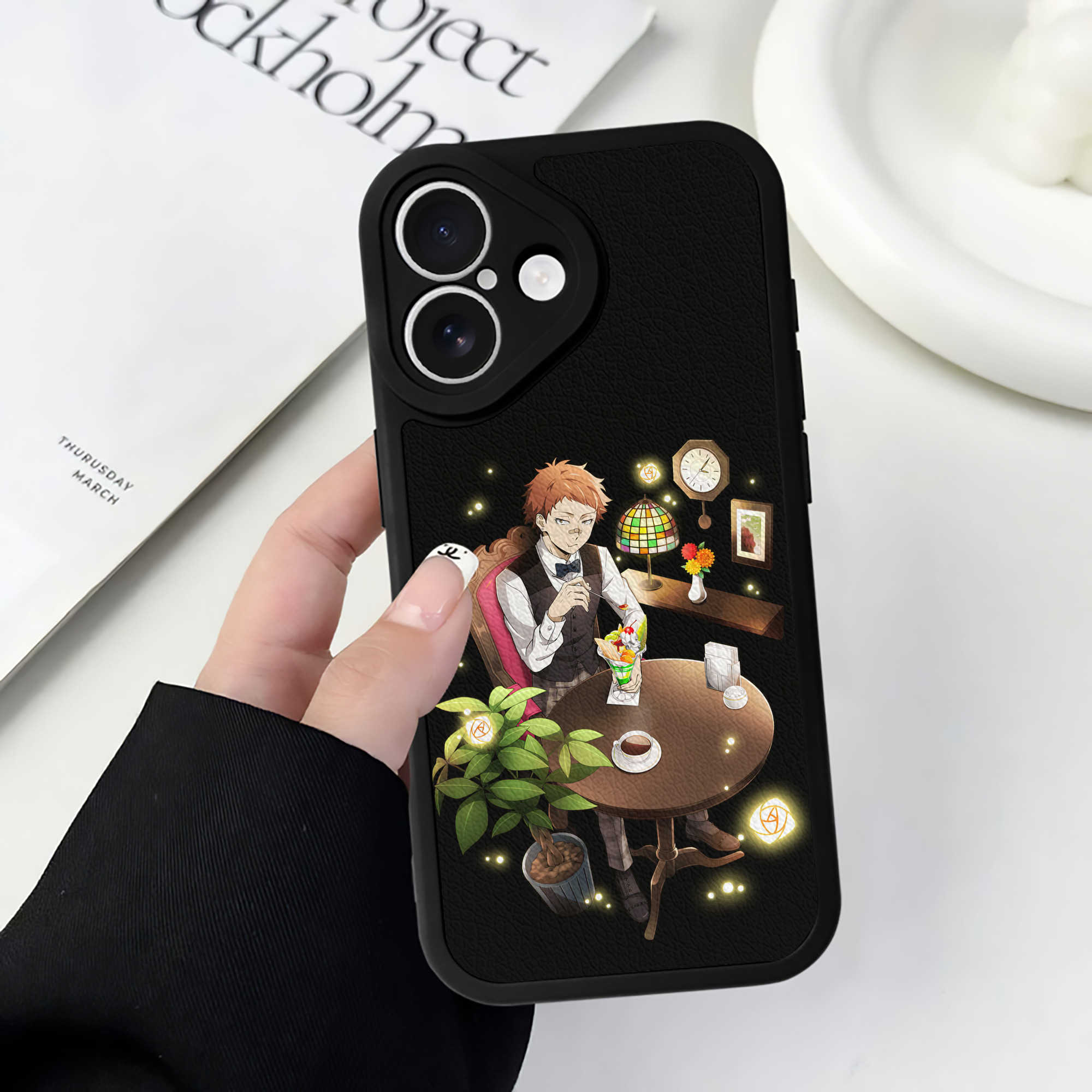 （画像用） 文豪ストレイドッグス Bungo Stray Dogs 【iPhone 16シリーズ対応】シリコンスマホケース（レザー調） 材質：シリコン